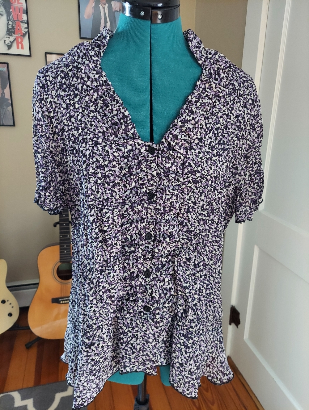 🔴3/$15 Bethany Print Button Front Ruffle Trim Blouse